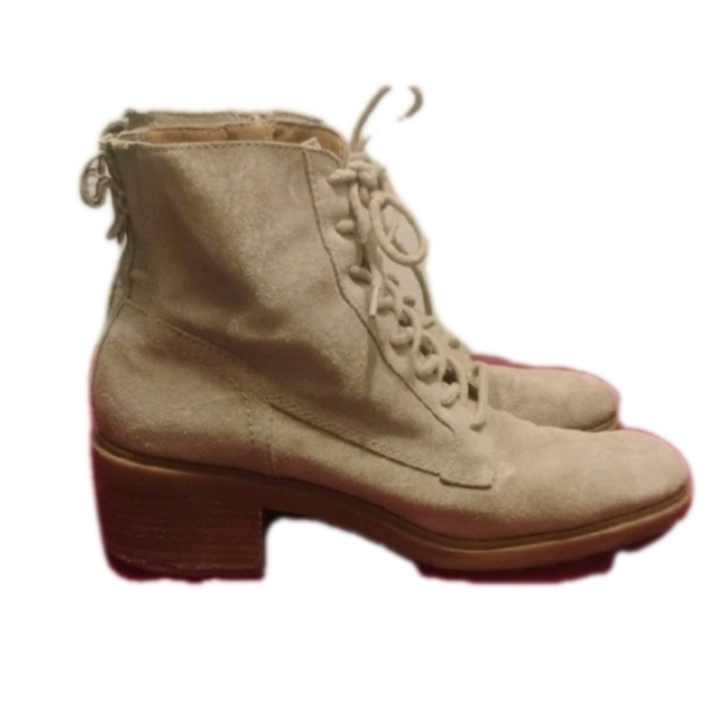 Lucky Brand Tan Lace-Up Ankle Boots Size 9M